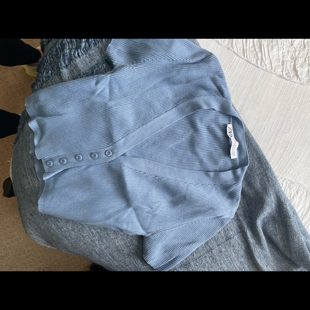 Zara Blue Short Sleeve Cardigan Crop. Size Small. Worn Once.